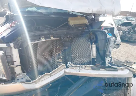 2020 Nissan Nv Cargo Nv2500 Hd Sv Standard Roof V6 z USA, uszkodzony, nr VIN 1N6BF0KY0LN806130